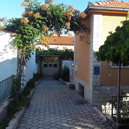 Villa Vinka Orebić Buitenkant foto